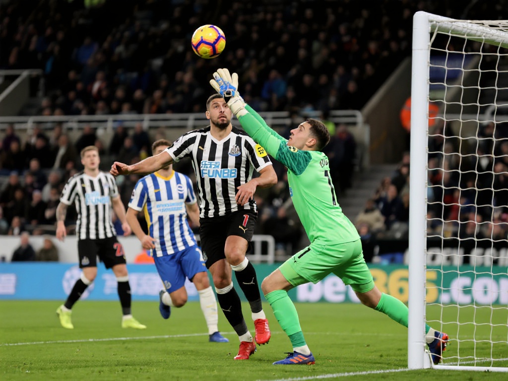 米特罗维奇的几次头球攻门威胁到了布莱顿防